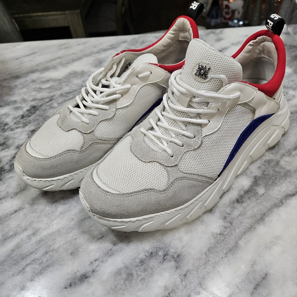 John Richard size 10 man